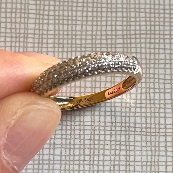 14k gold pavé diamond ring - Picture 3 of 3